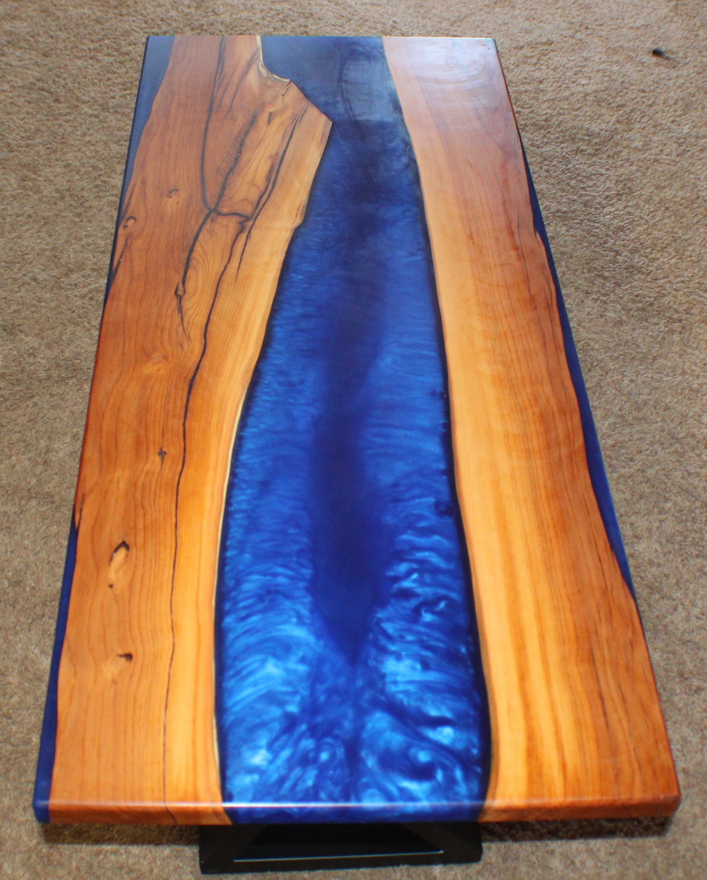 River style Coffee Table